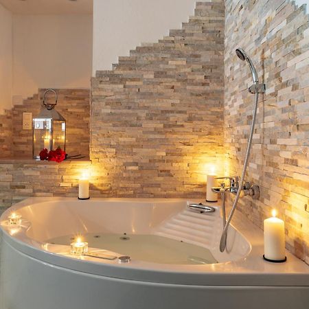 Suite Avec Jacuzzi Proche Paris & Disneyland Pontault-Combault Exterior foto